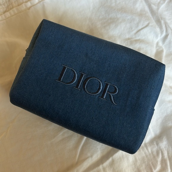 Dior Handbags - Dior beauty Cosmetic bag and mirror bundle !